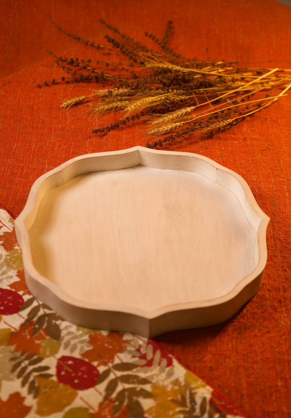 Classic Crest Tray